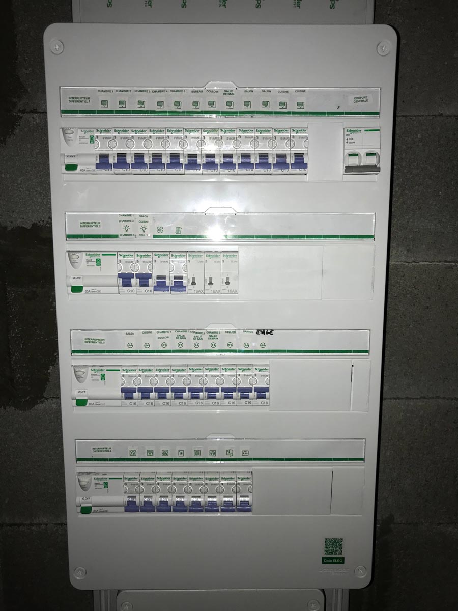 Elec 84 pose tableau électrique